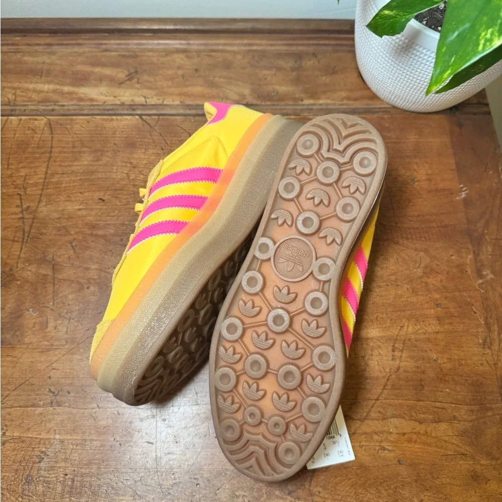 NWT Adidas Originals  Gazelle Bold in Spark & Lucid Pink Sneakers, Size 7.5 - Picture 7 of 10